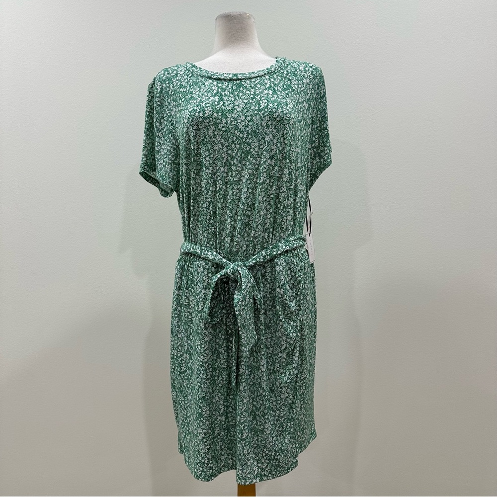 2x Green Dress